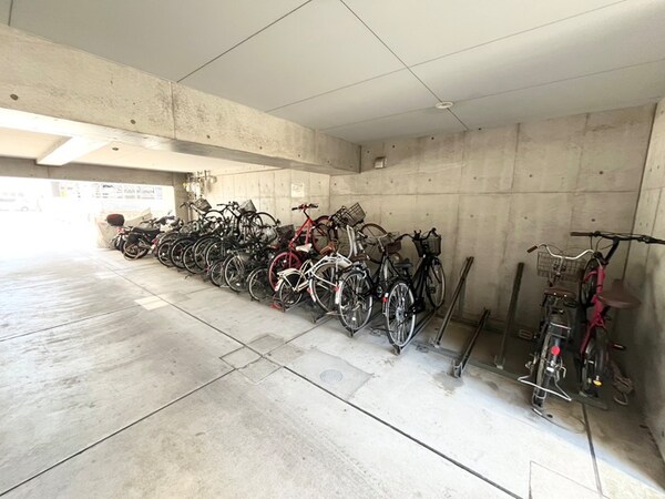 駐輪場