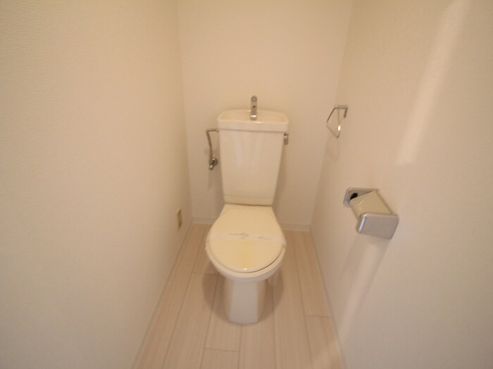 物件内観写真12　(トイレ)