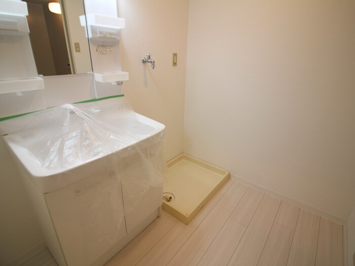 物件内観写真20　(洗濯機置場)