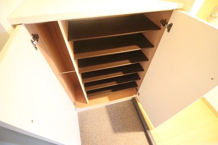 物件内観写真18　(靴箱)