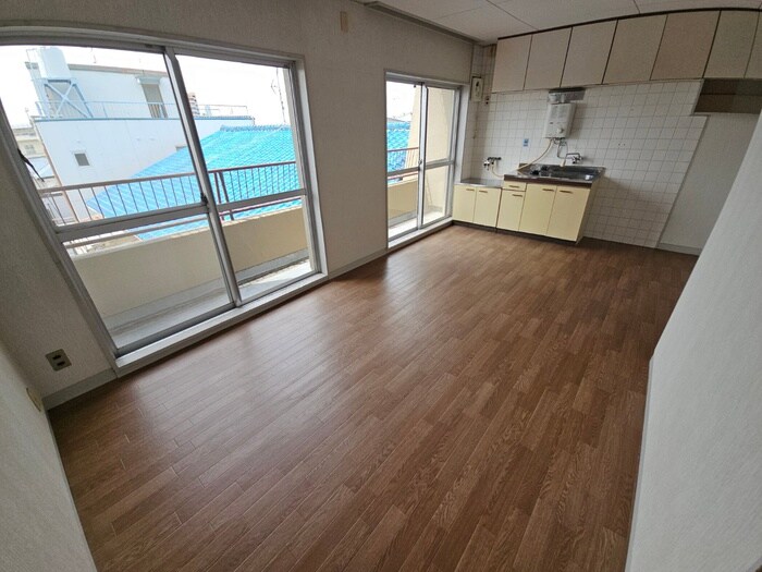 物件内観写真8　(居室)