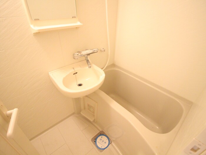 物件内観写真13　(バス／シャワールーム等)