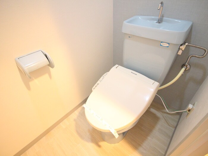 物件内観写真14　(トイレ)