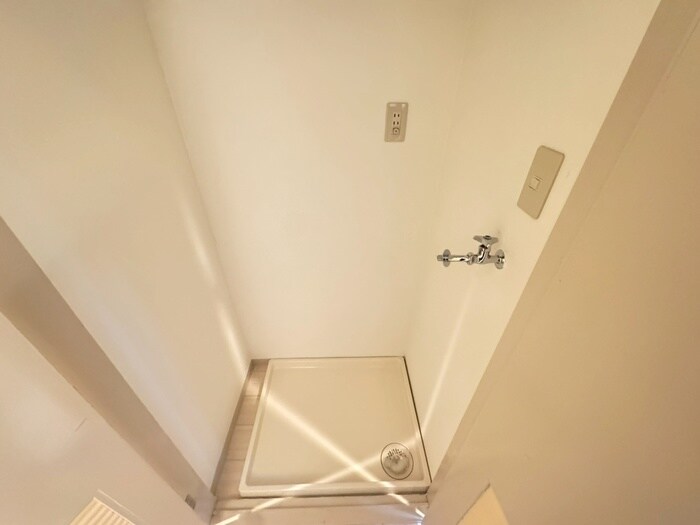 物件内観写真17　(洗濯機置場)