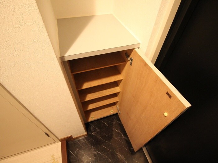 物件内観写真18　(靴箱)
