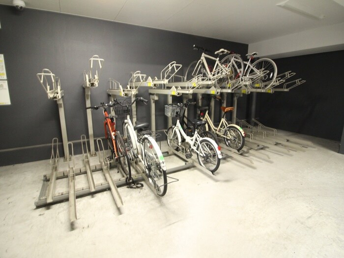 物件外観写真3　(駐輪場)