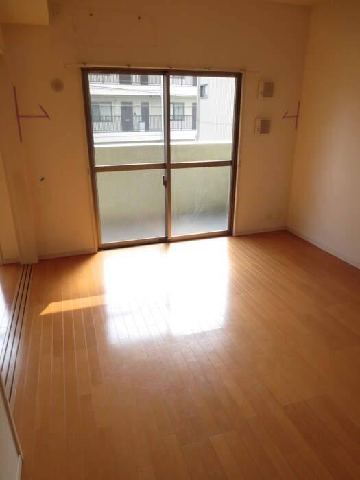 物件内観写真9　(居室)