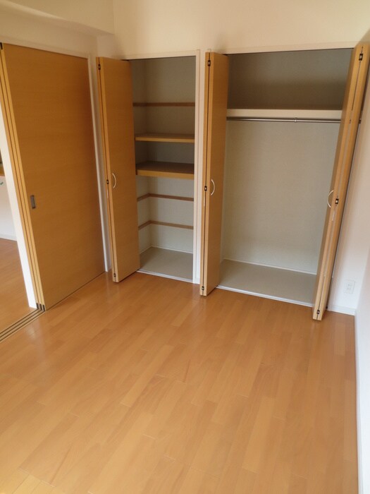 物件内観写真10　(居室)