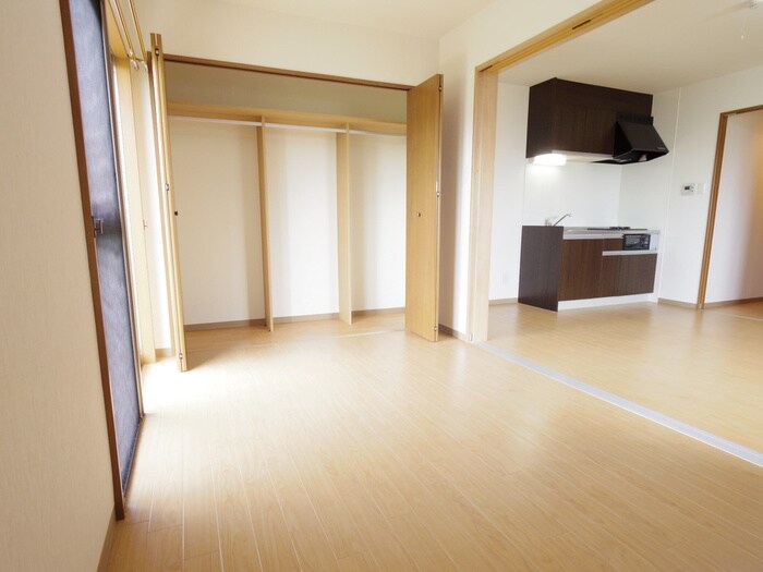 物件内観写真5　(居室)