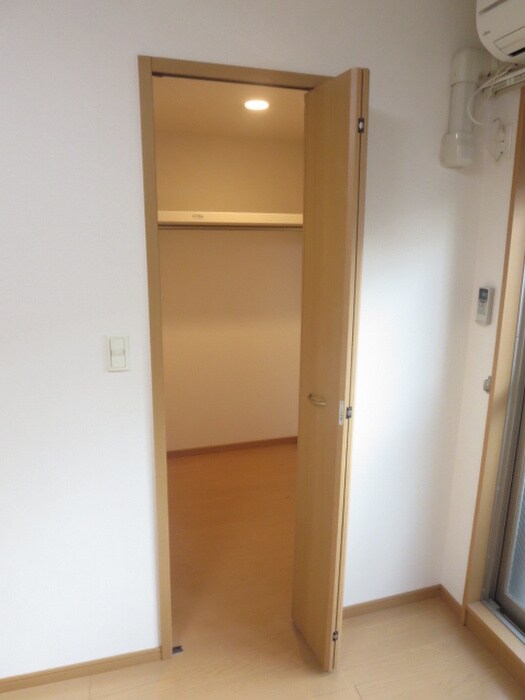 物件内観写真14　(収納)