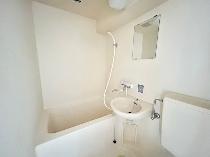 物件内観写真12　(バス／シャワールーム等)