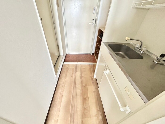 物件内観写真18　(廊下)