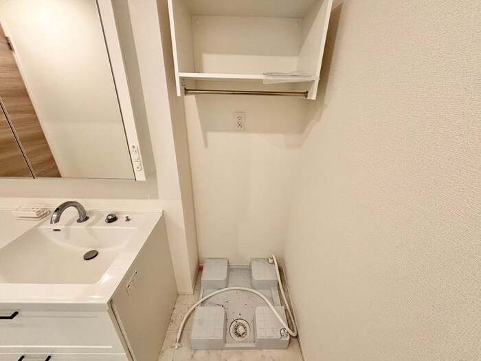 物件内観写真10　(洗濯機置場)