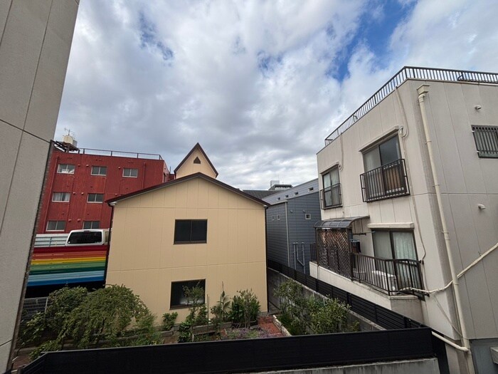 物件内観写真22　(室内からの展望)