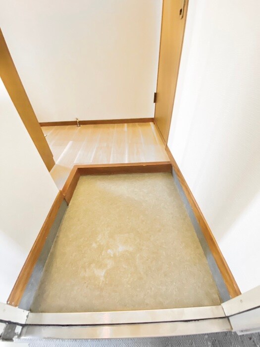物件内観写真17　(玄関)