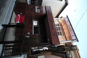 寝屋川市美井元町貸家外観写真