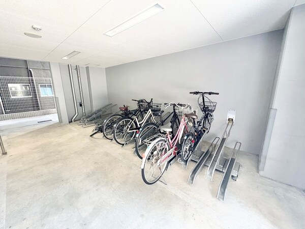 駐輪場