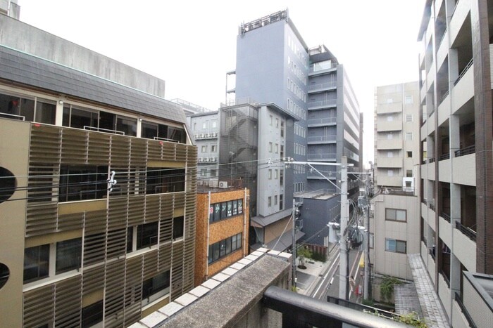 物件内観写真16　(室内からの展望)