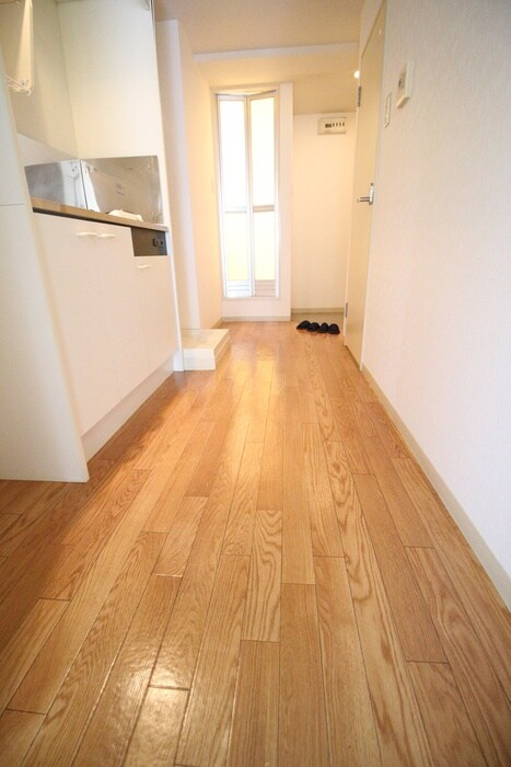 物件内観写真18　(廊下)