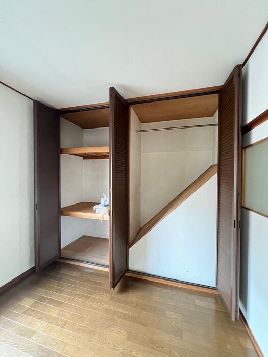 物件内観写真13　(収納)