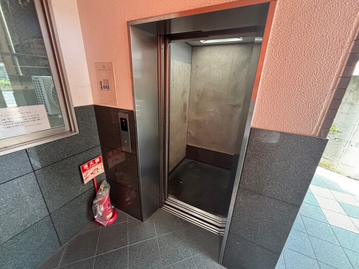 物件外観写真5　(建物設備)