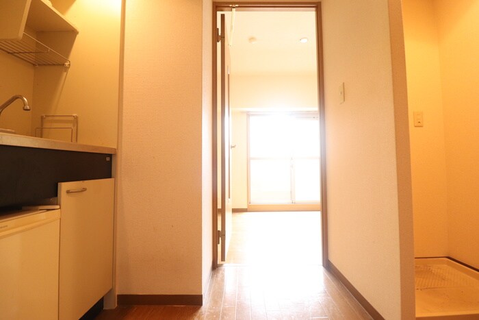 物件内観写真18　(廊下)