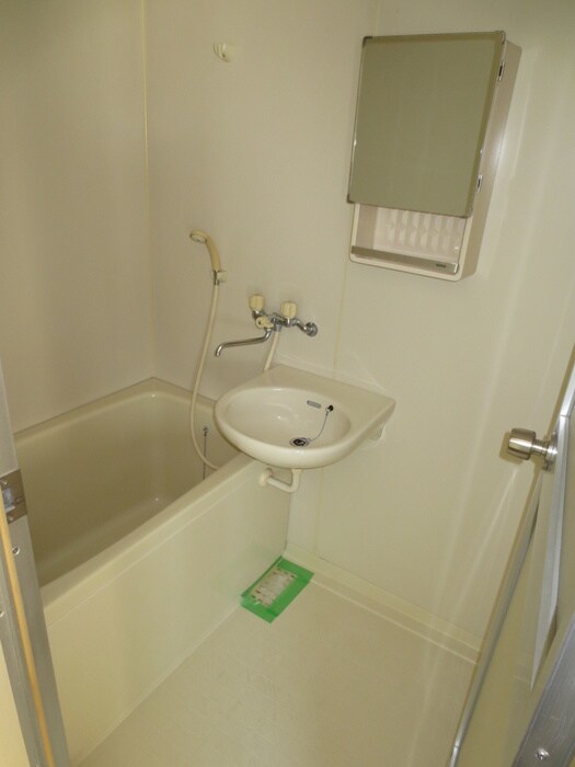 物件内観写真12　(バス／シャワールーム等)