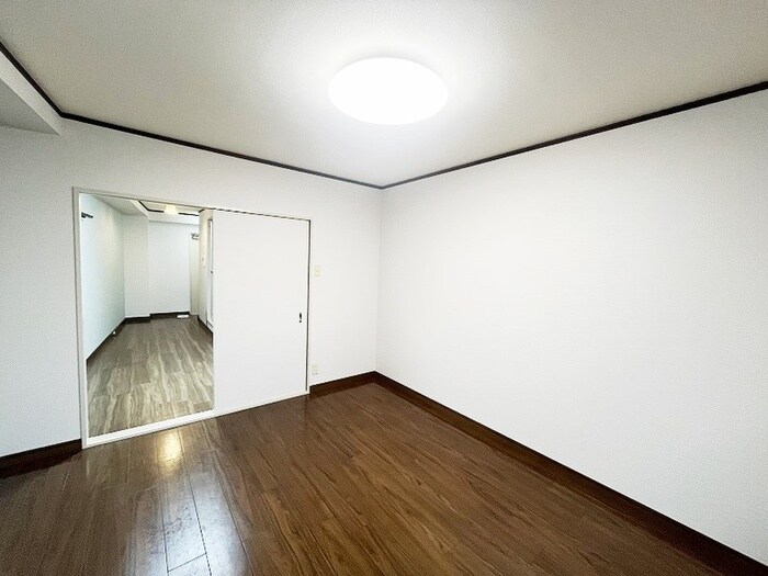 物件内観写真12　(居室)