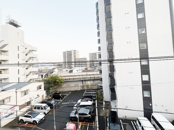 物件内観写真19　(室内からの展望)