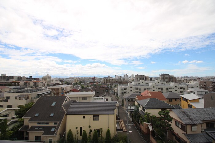 物件内観写真17　(室内からの展望)