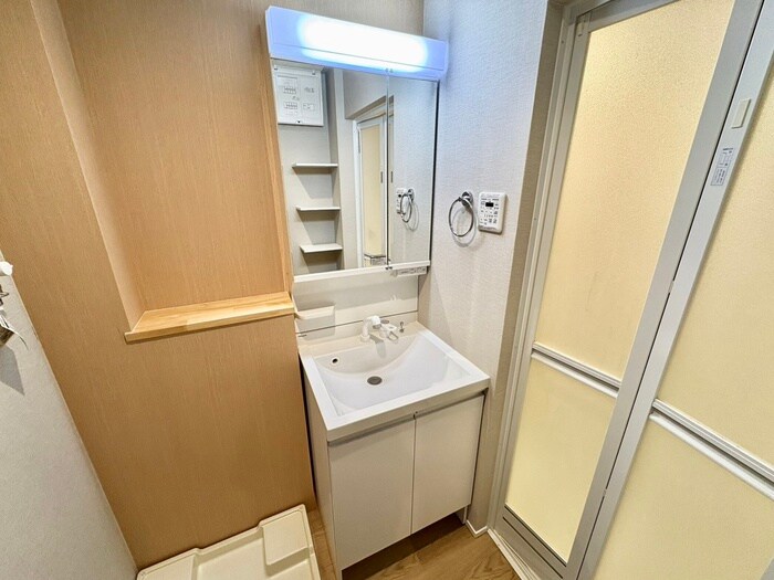 物件内観写真4　(洗面)