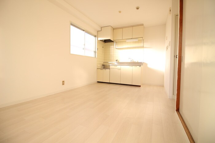 物件内観写真13　(居室)