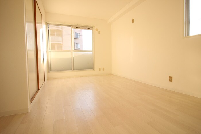 物件内観写真18　(居室)