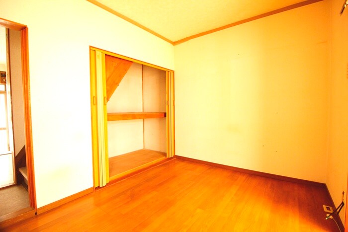 物件内観写真18　(居室)