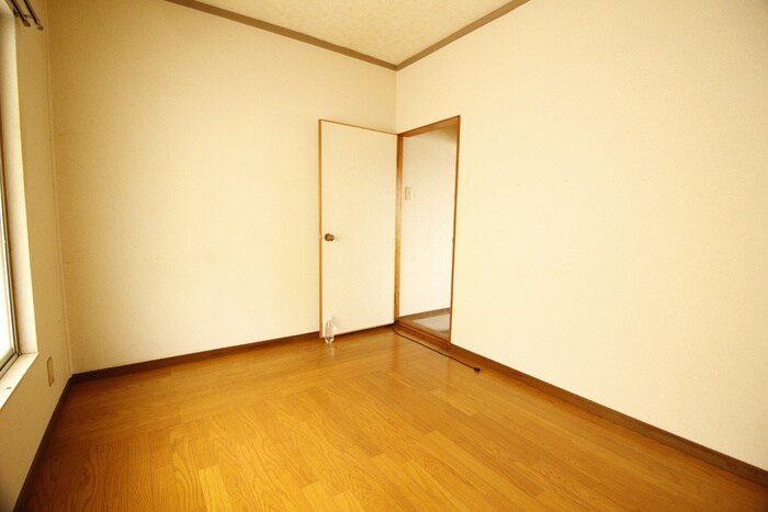 物件内観写真19　(居室)