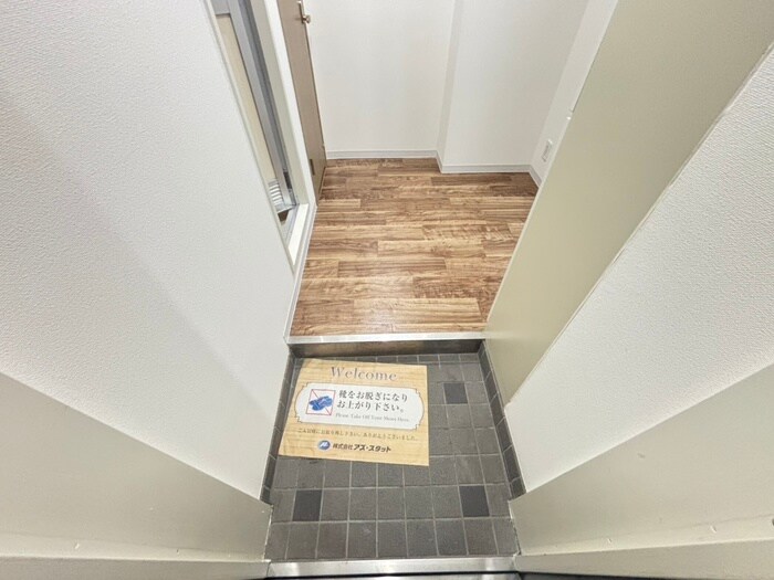 物件内観写真19　(玄関)