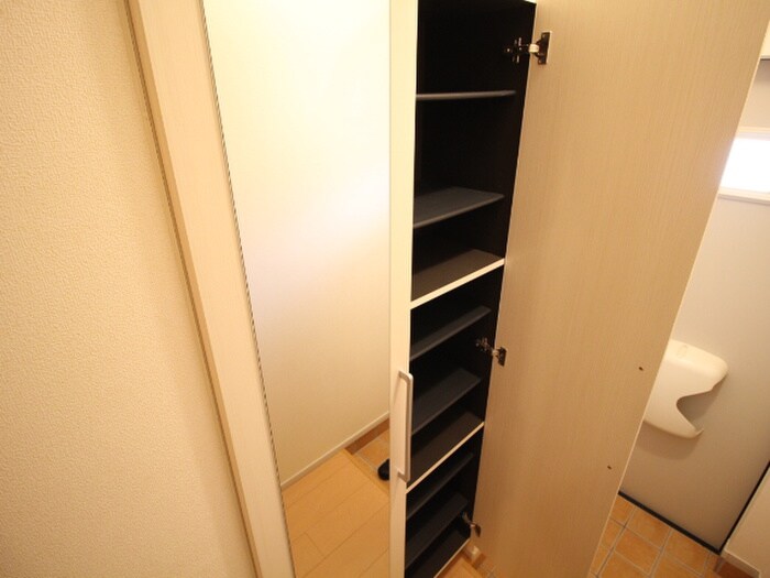 物件内観写真14　(靴箱)