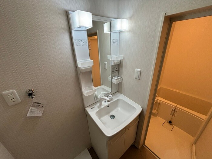 物件内観写真12　(洗面)