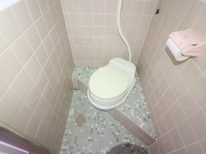 物件内観写真8　(トイレ)