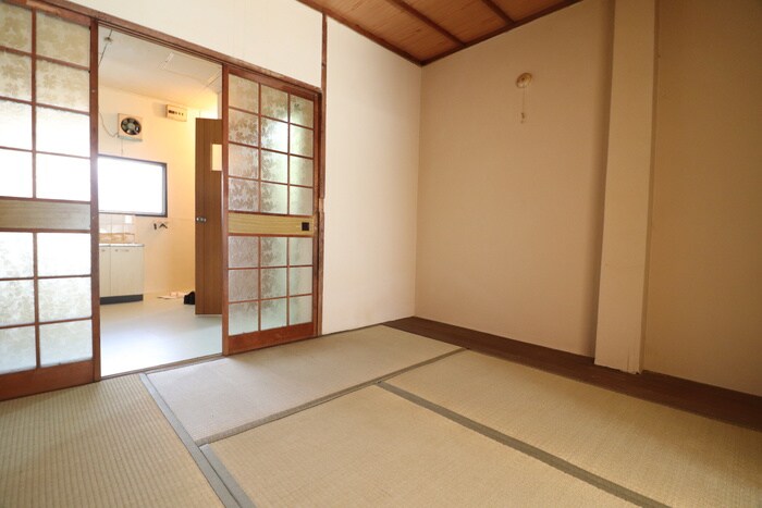 物件内観写真10　(居室)