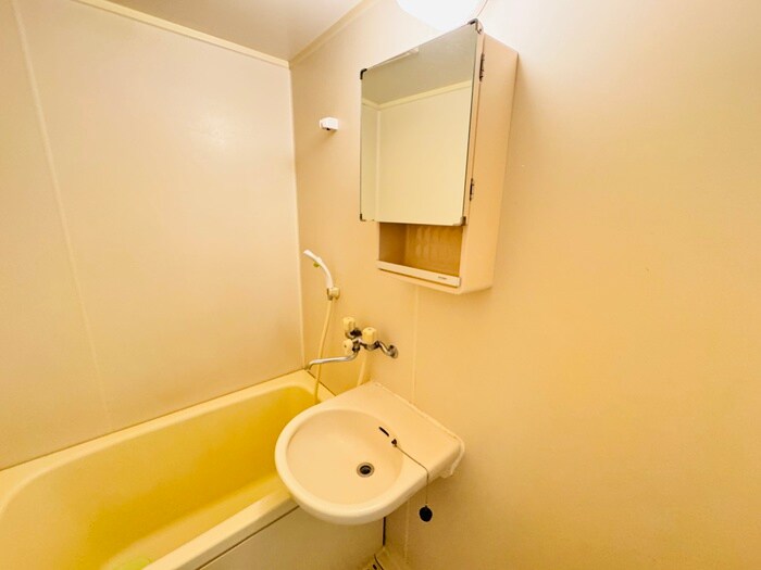 物件内観写真12　(洗面)