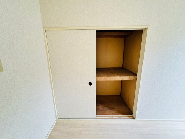物件内観写真13　(収納)