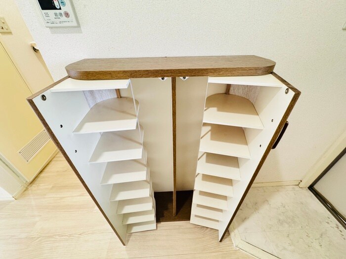 物件内観写真16　(靴箱)