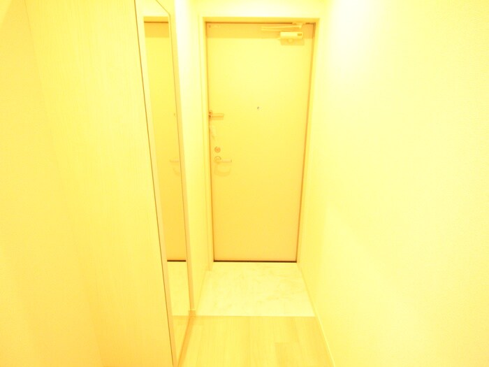 物件内観写真14　(玄関)