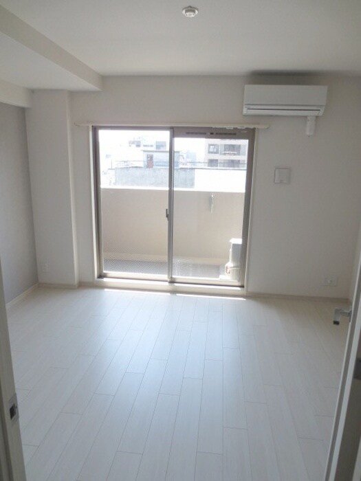 物件内観写真6　(居室)