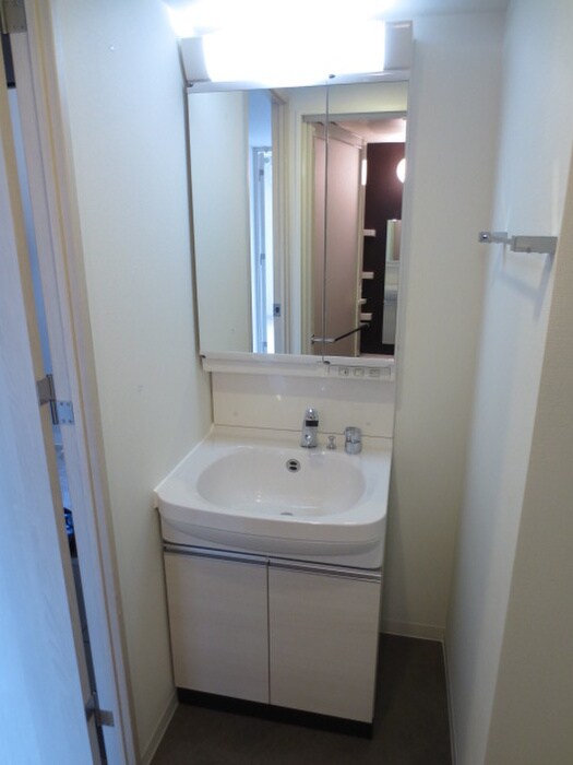 物件内観写真9　(洗面)