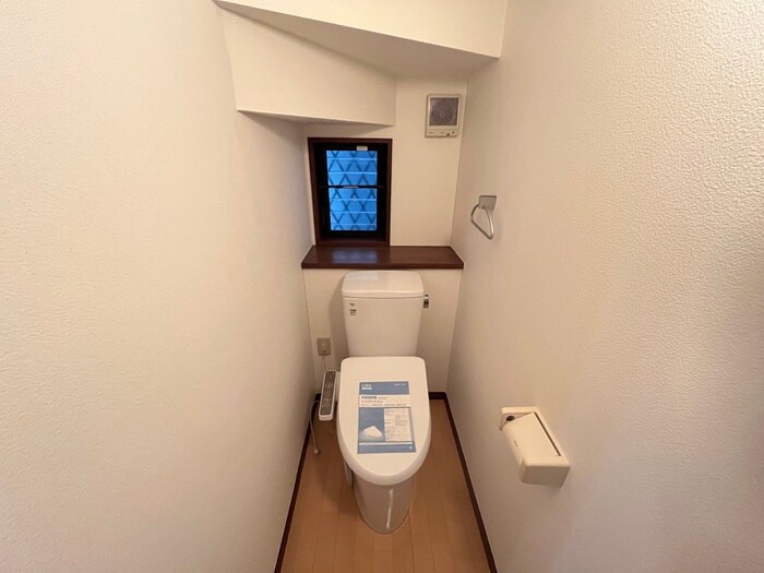 物件内観写真11　(トイレ)