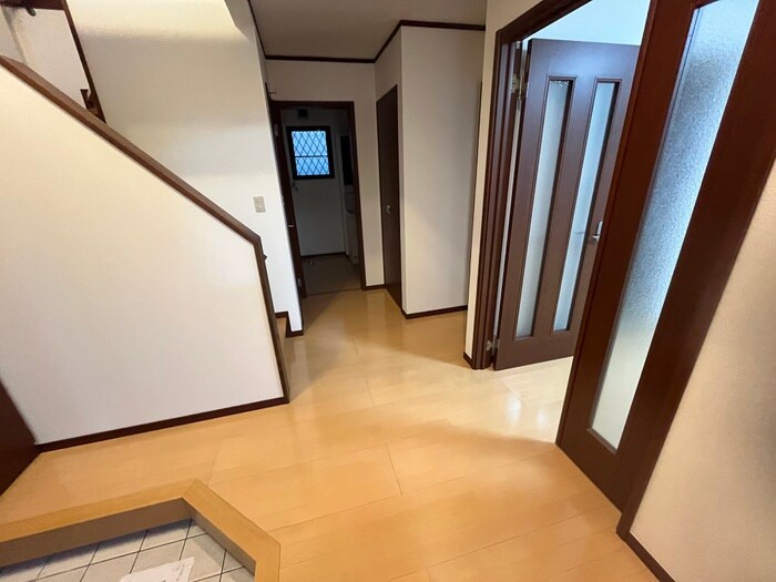 物件内観写真19　(廊下)