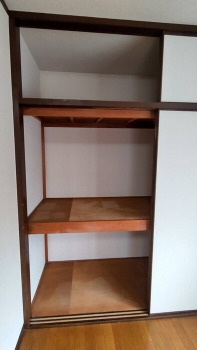 物件内観写真14　(収納)