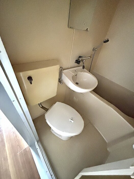 物件内観写真9　(トイレ)